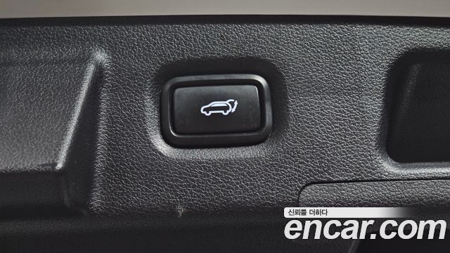 Hyundai Santafe 2019 — photo 35