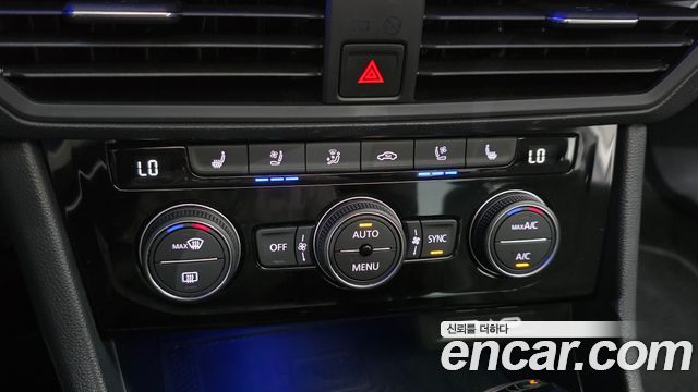 Volkswagen Jetta 2023 — photo 29