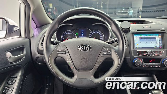 Kia K3 2014 — photo 19