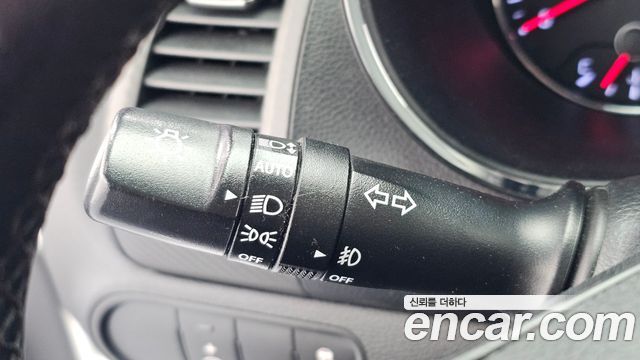 Kia K3 2014 — photo 24