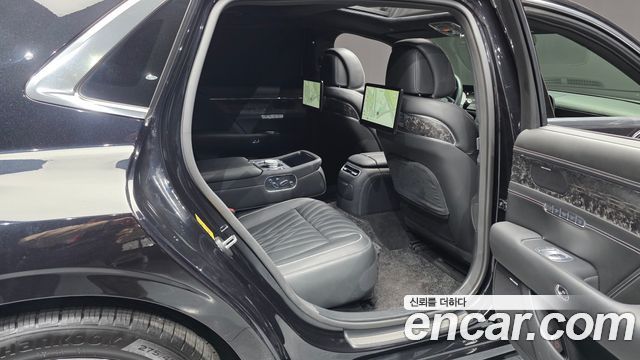Genesis G90 2022 — photo 17