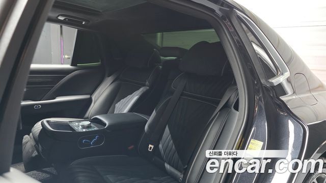 Genesis G90 2022 — photo 18