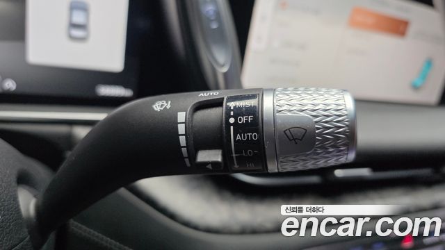 Genesis G90 2022 — photo 30