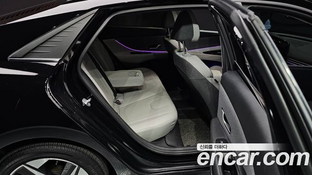 Hyundai AVANTE 2023 — photo 17