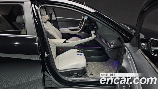 Hyundai AVANTE 2023 — photo 16