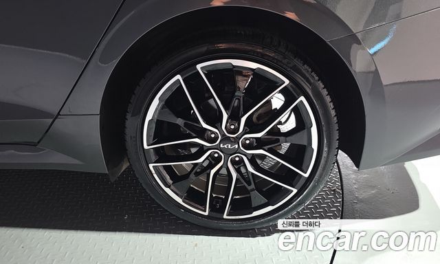 Kia K5 2023 — photo 5