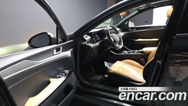 Kia K5 2023 — photo 13