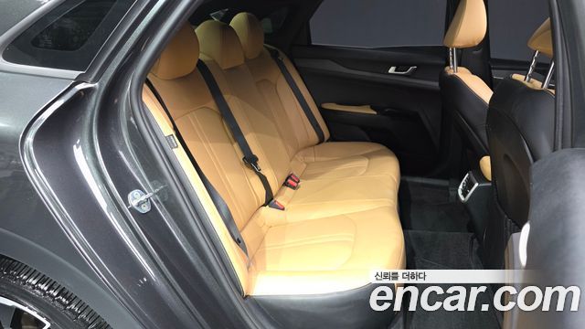 Kia K5 2023 — photo 17