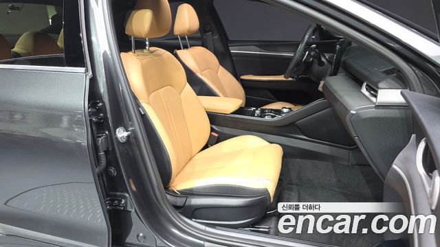 Kia K5 2023 — photo 18