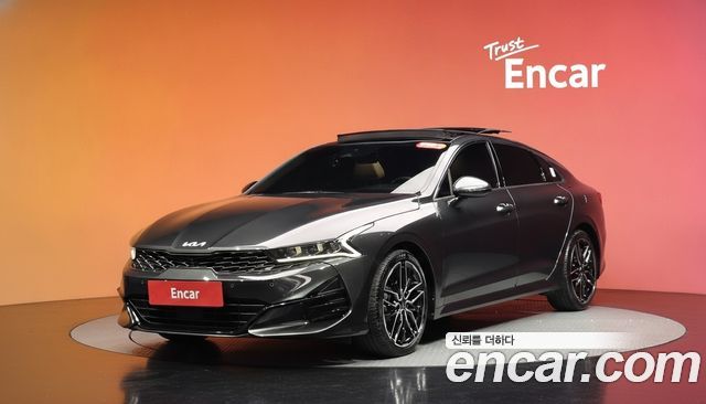 Kia K5 2023 — photo 1