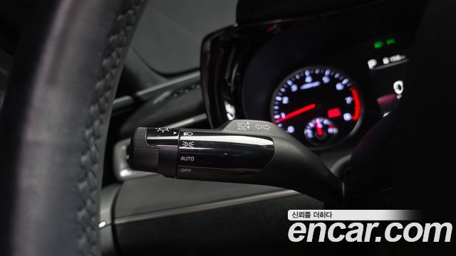 Kia K5 2023 — photo 36