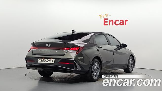 Hyundai AVANTE 2024 — photo 2