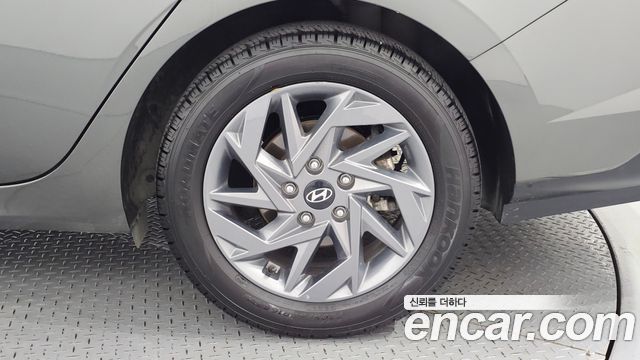 Hyundai AVANTE 2024 — photo 7