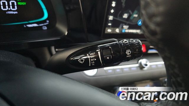 Hyundai AVANTE 2024 — photo 27