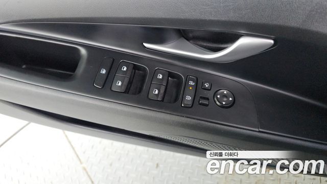 Hyundai AVANTE 2024 — photo 28