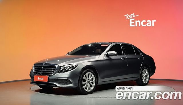 Mercedes-Benz E-Class 2018 — photo 1
