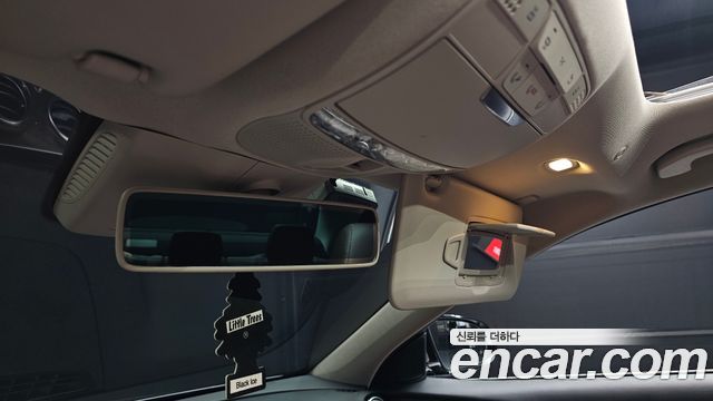 Mercedes-Benz E-Class 2018 — photo 30