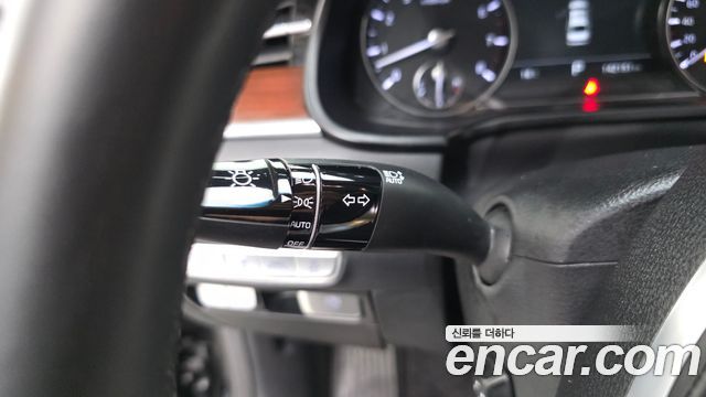 Kia K9 2019 — photo 30