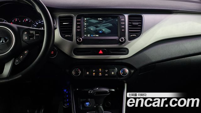 Kia Carens 2017 — photo 14