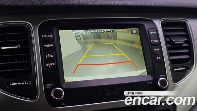 Kia Carens 2017 — photo 15
