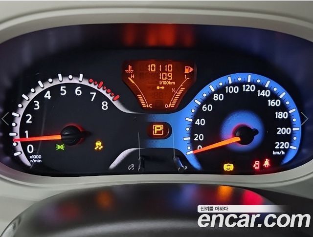 Nissan Cube 2011 — photo 6