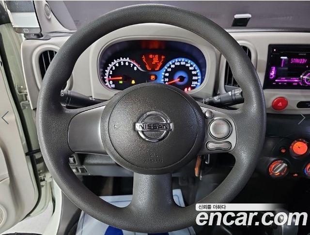 Nissan Cube 2011 — photo 9