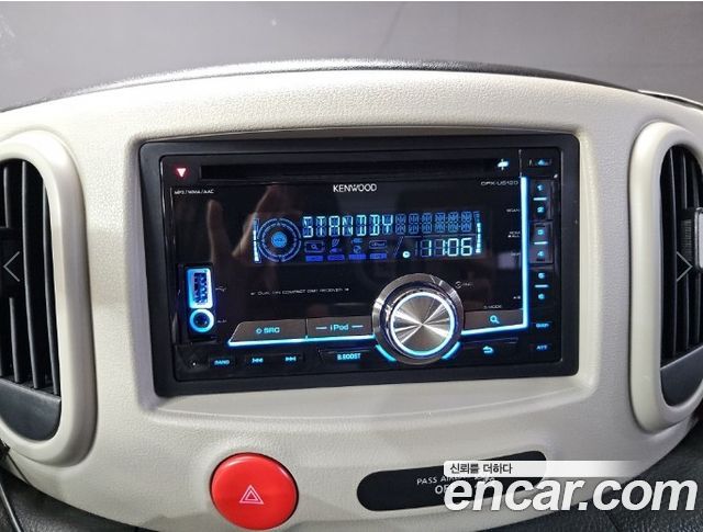 Nissan Cube 2011 — photo 13