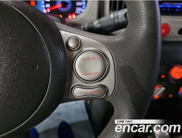 Nissan Cube 2011 — photo 16