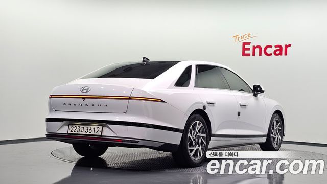 Hyundai Grandeur 2023 — photo 2