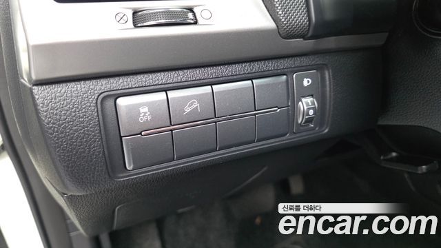 KG Mobility Rexton 2019 — photo 25