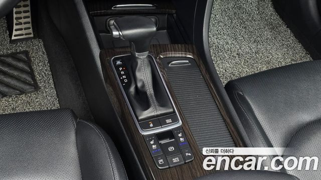 Kia K5 2017 — photo 9