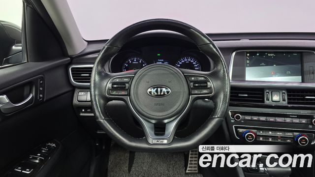 Kia K5 2017 — photo 13
