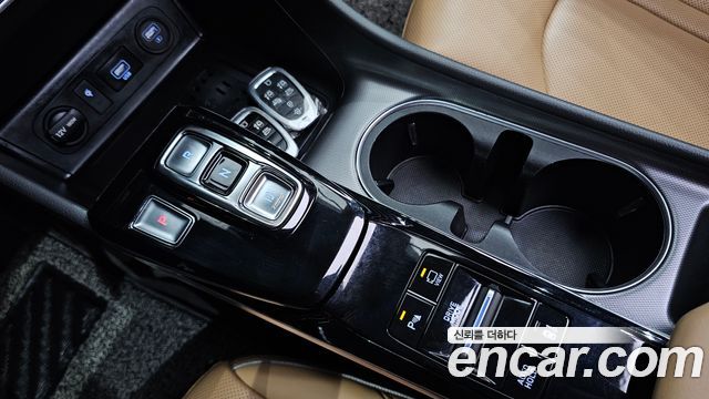 Hyundai Sonata 2023 — photo 12