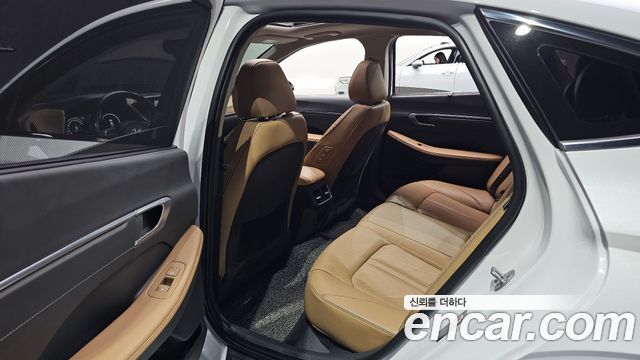 Hyundai Sonata 2023 — photo 17