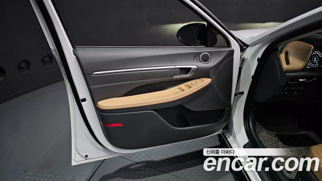 Hyundai Sonata 2023 — photo 14