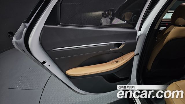 Hyundai Sonata 2023 — photo 15