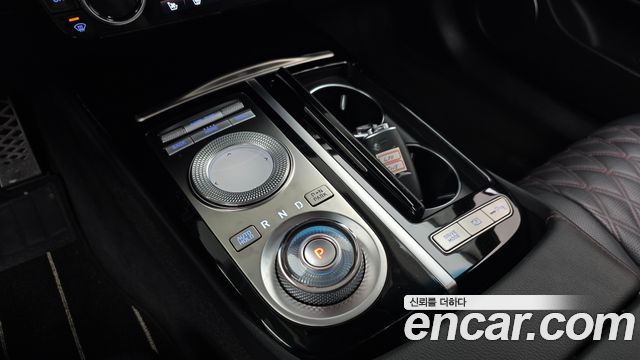 Genesis G80 2022 — photo 12
