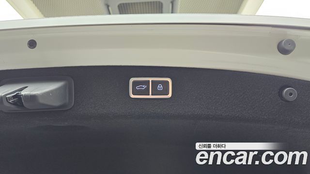 Genesis G80 2022 — photo 23