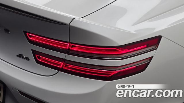 Genesis G80 2022 — photo 9