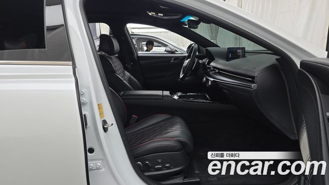 Genesis G80 2022 — photo 16