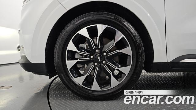 Kia Canival 2022 — photo 5