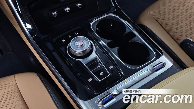 Kia Canival 2022 — photo 12