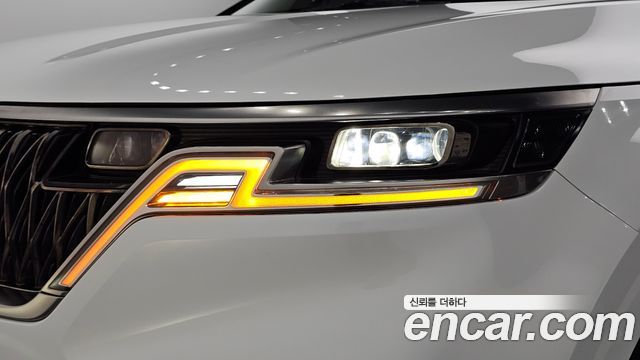 Kia Canival 2022 — photo 8