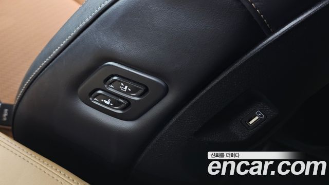 Kia Canival 2022 — photo 28