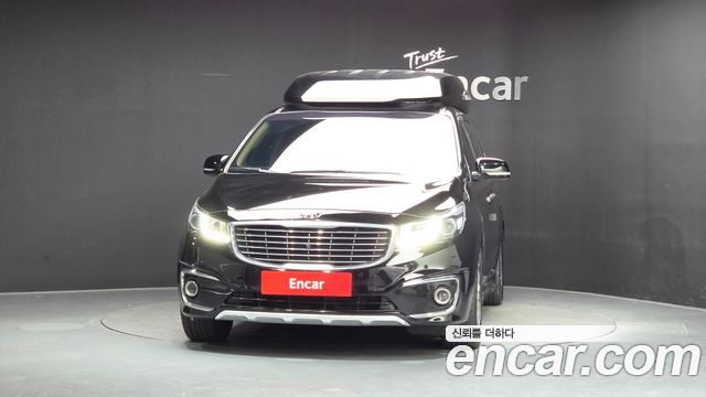 Kia Canival 2017 — photo 3