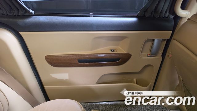 Kia Canival 2017 — photo 15