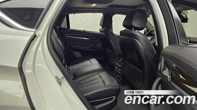 BMW X6 2017 — photo 12