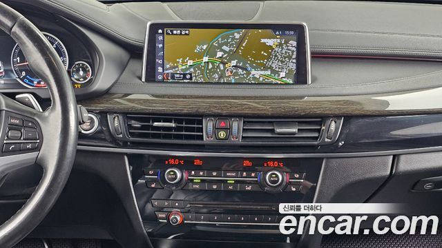 BMW X6 2017 — photo 14