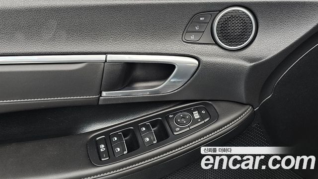 Hyundai Sonata 2022 — photo 12