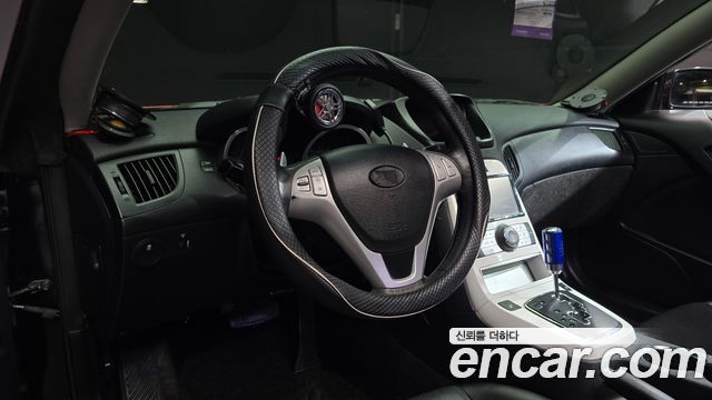 Hyundai Genesis 2010 — photo 13